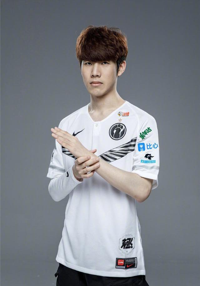 BLAST秋季决赛的冲突 - 队长们抗议在 Astralis 的“紧急替换”；