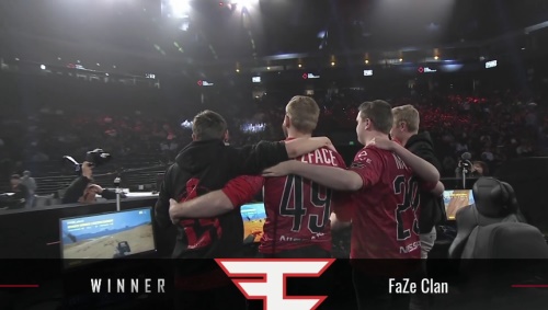 朱开：Uzi的加入对所有的年轻选手有一种激励和榜样的作用